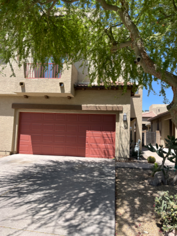 Primary Photo - 3422 E University Dr