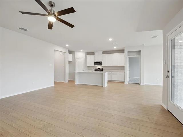 Building Photo - 216 Tartane Dr