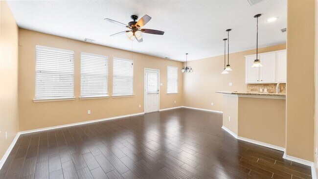 Foto del edificio - 17519 Bering Bridge Ln