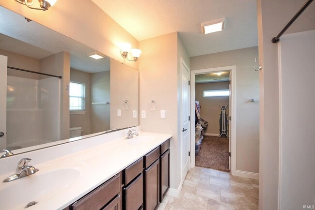 Room 1 Double Vanity Bathroom + Walk-in Closet - 1860 Sandpiper Dr