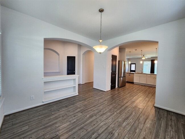 Building Photo - 411 Alaska Cedar Dr