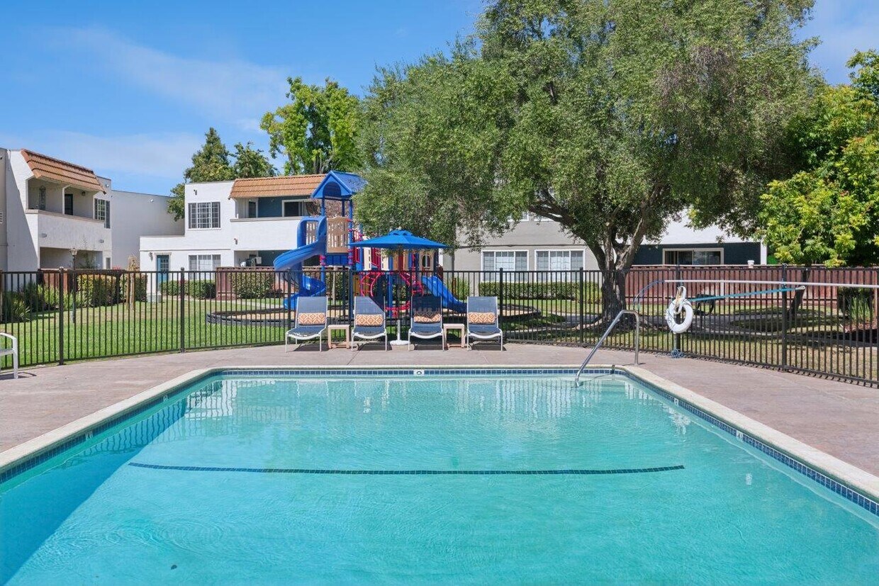 Primary Photo - Casa Serena
