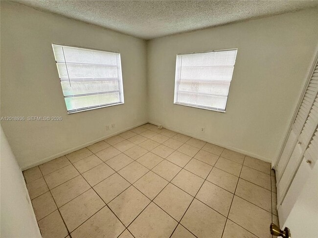 Building Photo - 3500 NW 116th Terrace