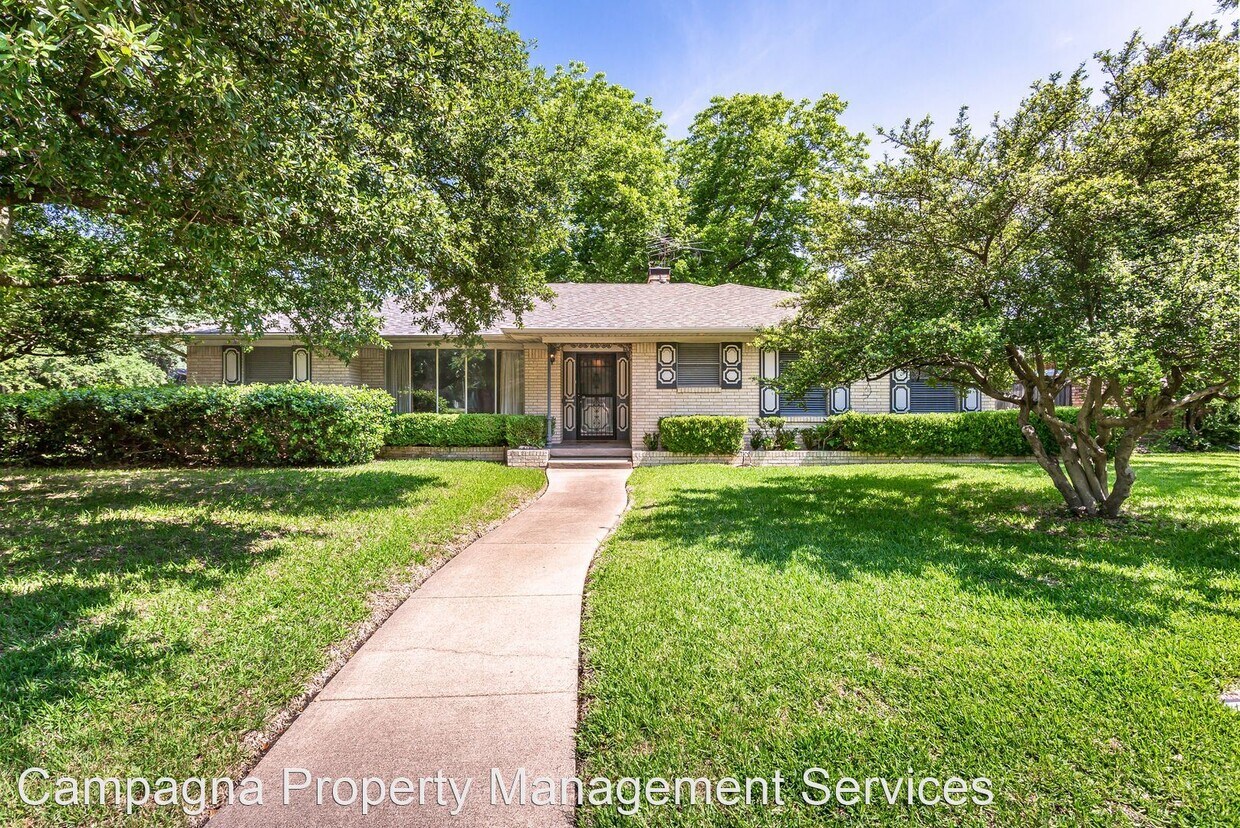 3 br, 2.5 bath House 6105 E University Blvd House Rental in Dallas