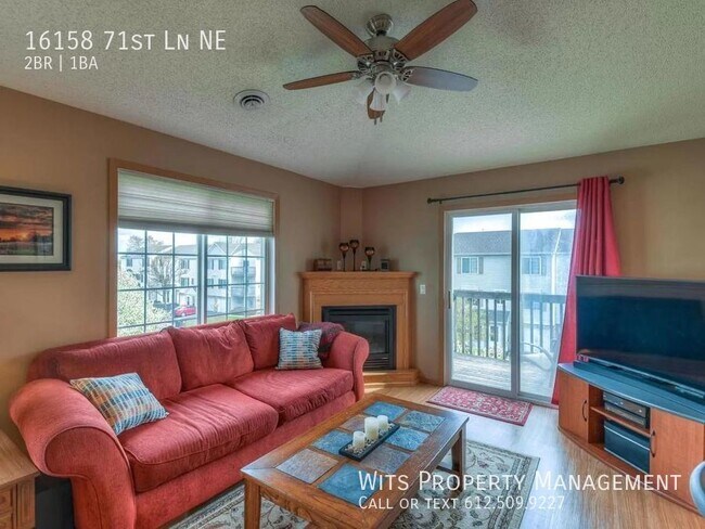 Building Photo - Move-in Special! $400 Credit - Cozy 2 Bed ...