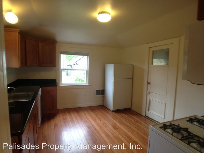 Foto del edificio - 3919-3925 SE 28th Pl