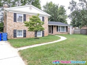 Building Photo - 13210 Foxhall Dr