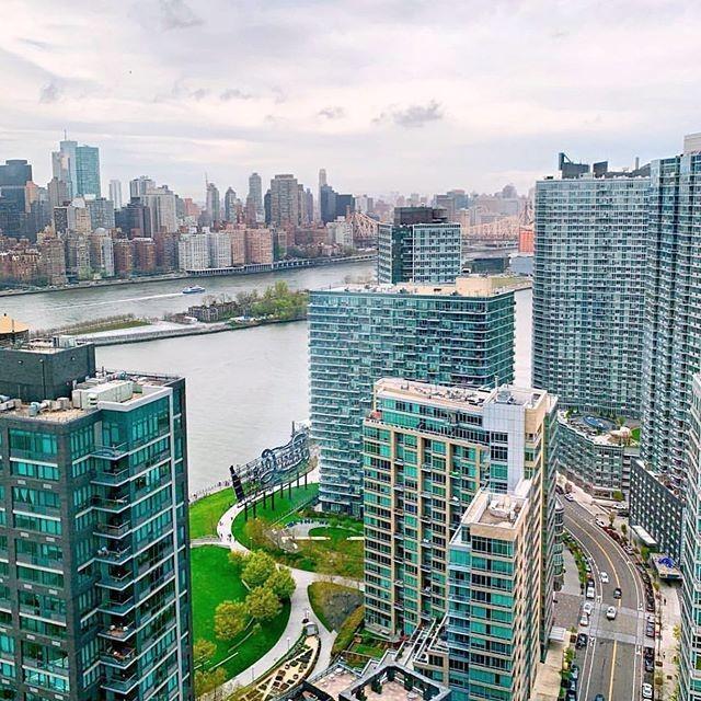 Foto principal - 1 bedroom in LONG ISLAND CITY NY 11109