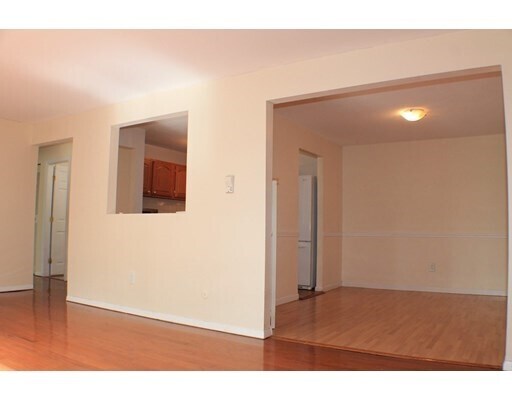 Building Photo - 380a Great Rd