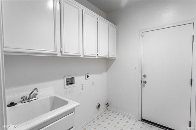 Foto del edificio - 4 br, 2 bath House - 2411 Kellogg Ct