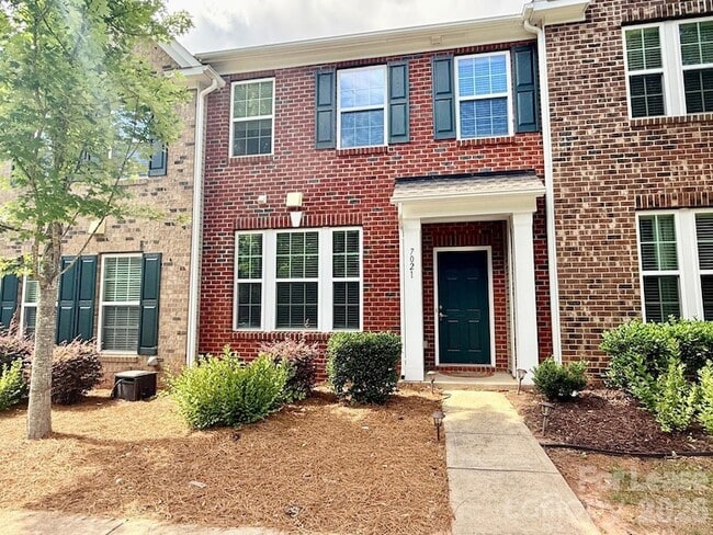 Building Photo - 7021 Broughton Ln