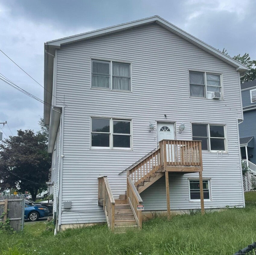 Primary Photo - 62 Woodland St