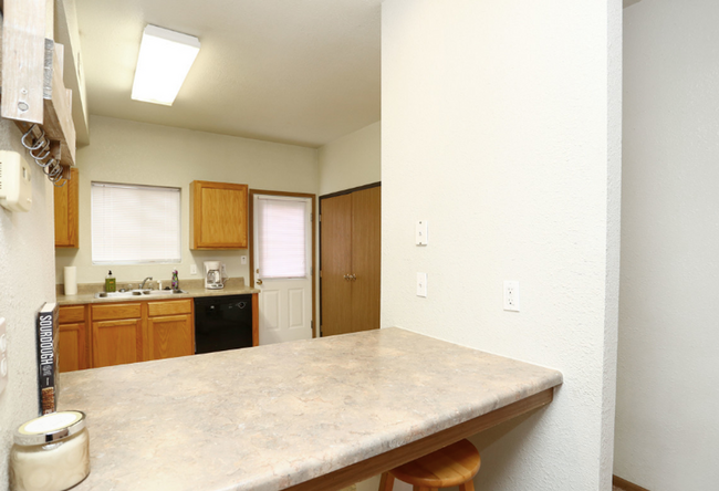 Interior Photo - Lake Broadway Townhomes