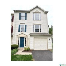 Building Photo - 4602 Jasmine Dr