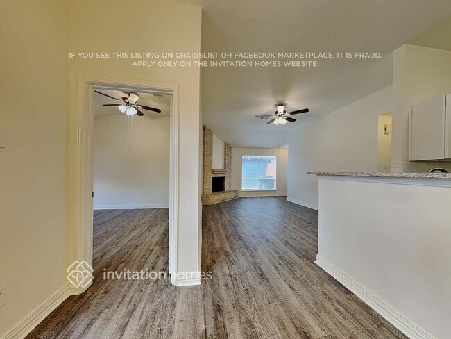 Foto del edificio - 9167 Golden Sunshine Dr