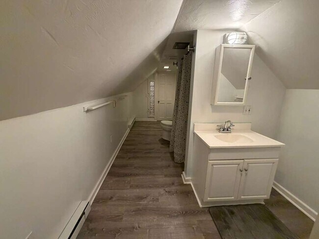 Foto del edificio - 8 Central St