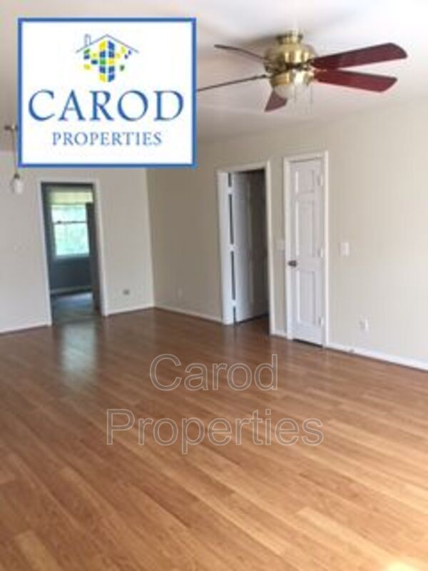 Building Photo - 2711 Reynolda Rd