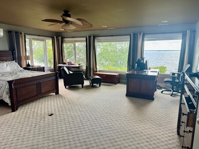 Foto del edificio - Eastern Shore Waterfront REDUCED