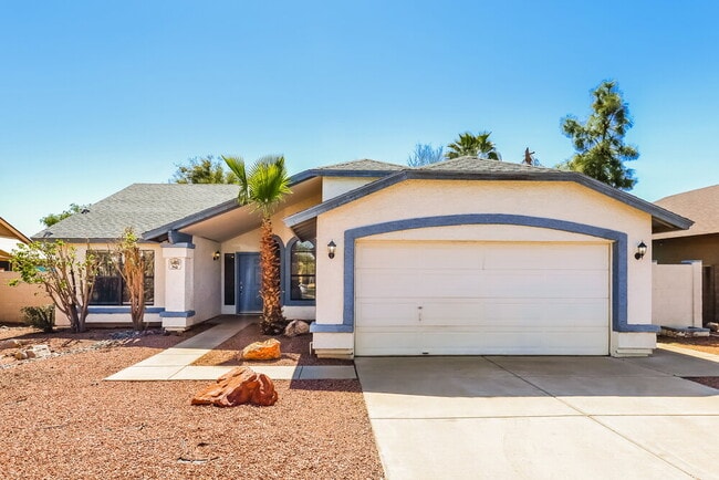 Building Photo - 743 W Sherri Dr