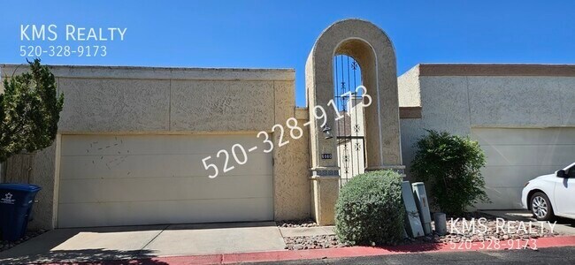 Building Photo - 2Bed 2bath Townhouse --OWNER/AGENT