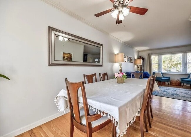 Building Photo - 9105 Cherry St