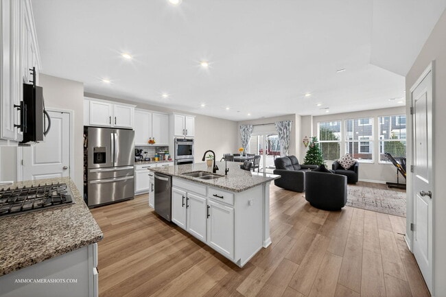 Foto del edificio - 534 Watercress Dr