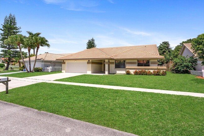 Foto del edificio - 5809 Sun Pointe Cir
