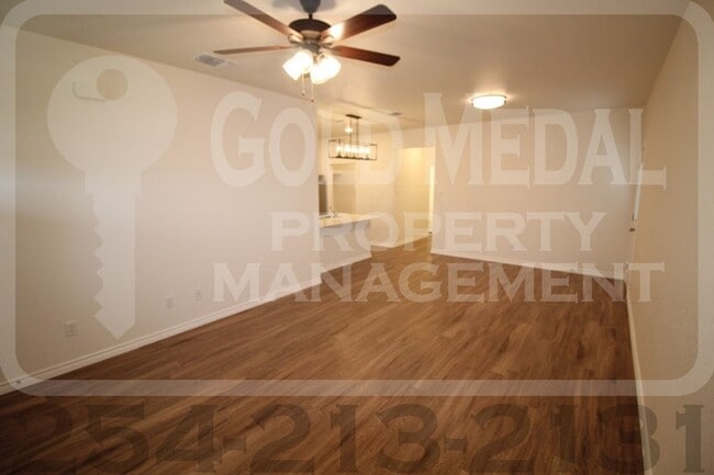 Building Photo - 5103-5105 Red Rose Crossing