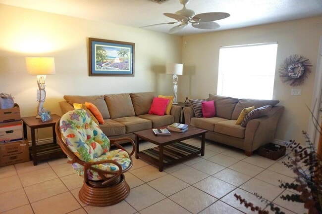 Photo - 1699 NE 23rd Terrace House