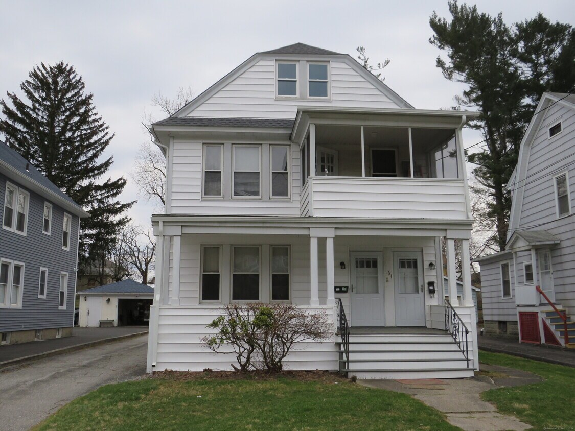 Primary Photo - 16 Meadow St