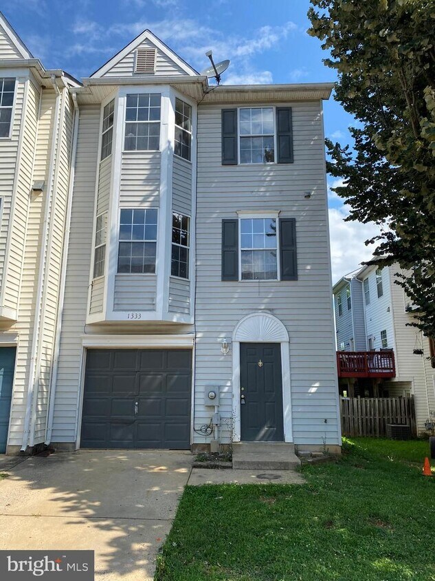 1333 Hampshire Dr Unit E, Frederick, MD 21702 Condo for Rent in