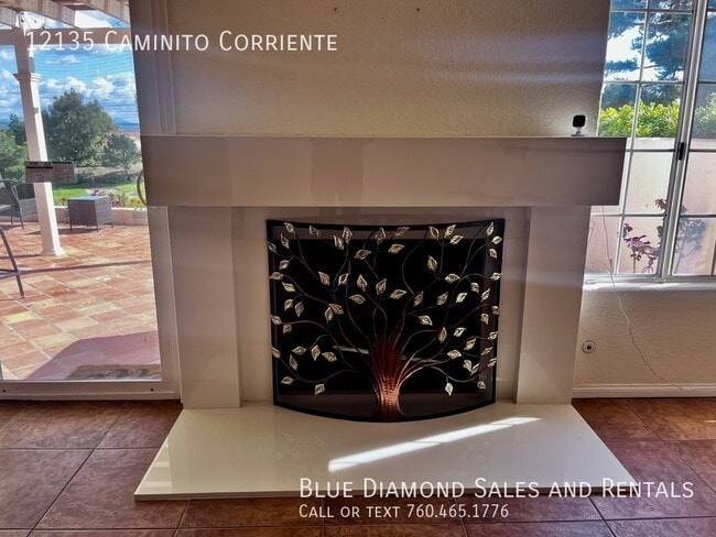 Building Photo - 12135 Caminito Corriente