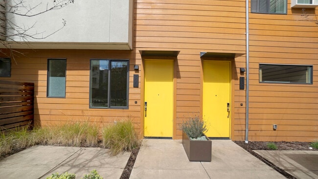 Building Photo - 1425 Prescott St