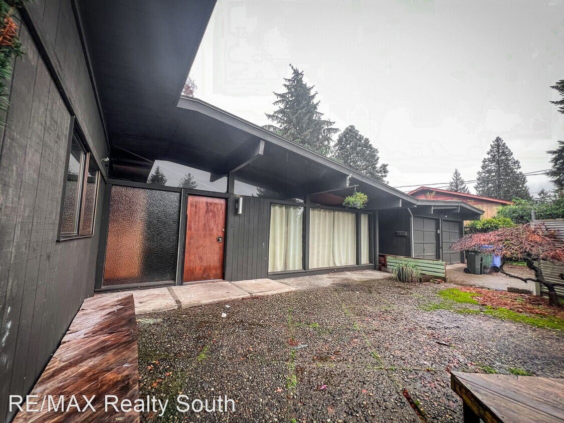 2300 NE 10th Pl, Renton, WA 98056 House Rental in Renton, WA