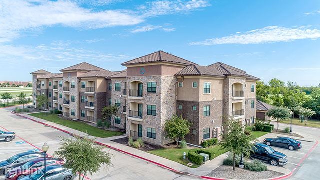 Building Photo - 3 br, 2 bath Condo - 370 N State Highway 3...