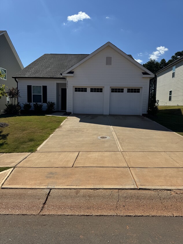 Primary Photo - 24043 Sailfish Dr