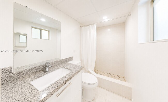 Foto del edificio - 8700 SW 133rd Ave