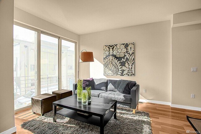 Foto del edificio - 3bd/2.25ba Issaquah Townhome