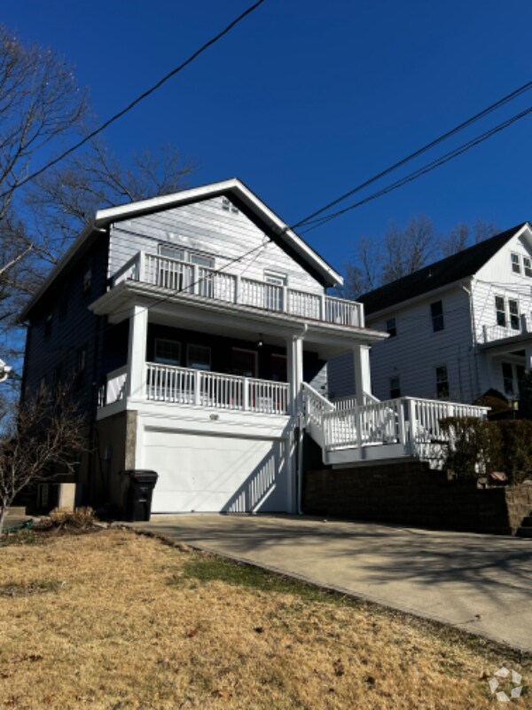 Riverview Apartments for Rent with Hardwood Floors Cincinnati, OH 2