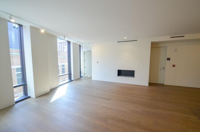 Building Photo - 10 Farnsworth St