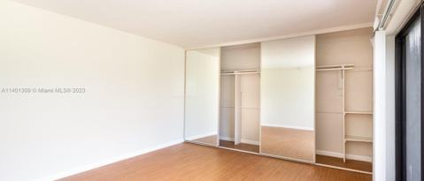 Foto del edificio - 231 Woodland Rd