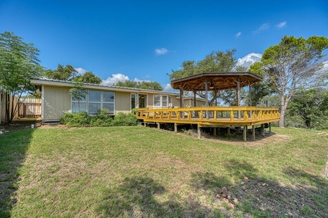 Building Photo - 207 Mountain Top