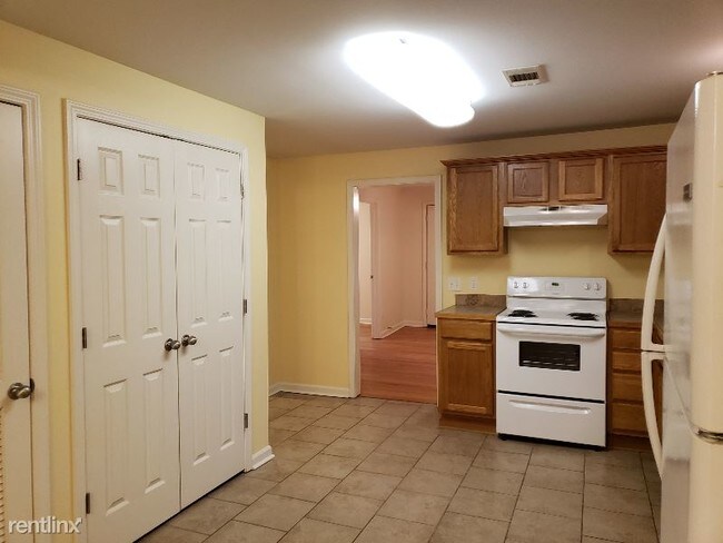 Foto del edificio - 3 br, 2 bath House - 515 S Maple St