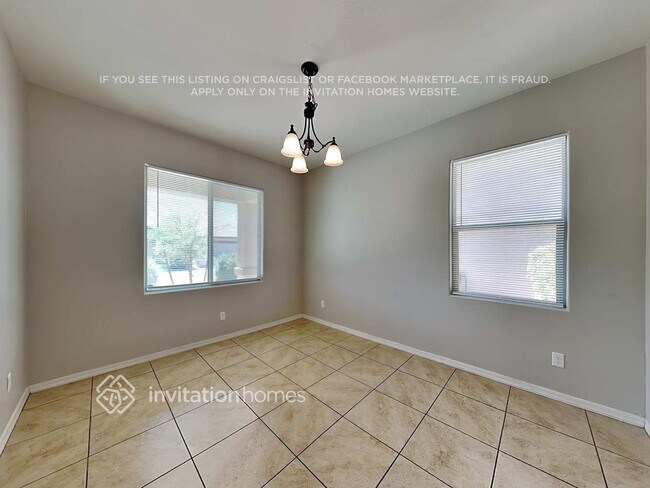 Building Photo - 24446 W Sheraton Ln