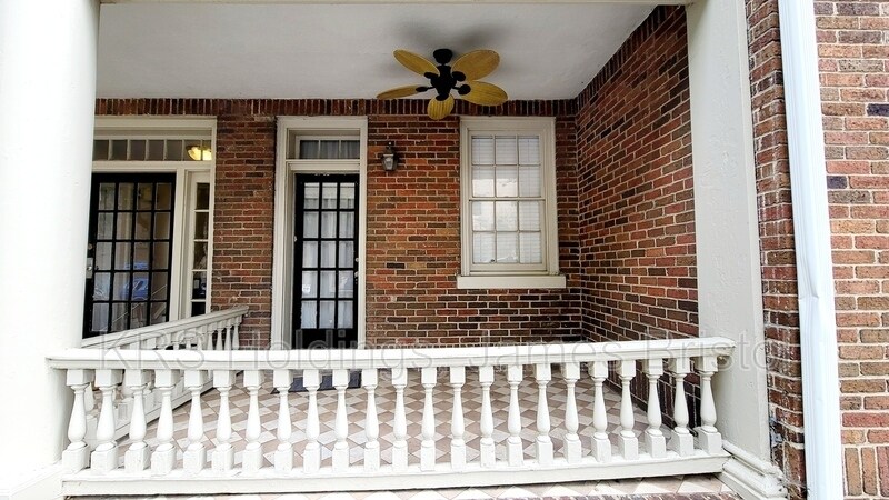 Primary Photo - 2710 Stuart Ave