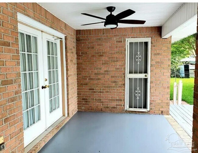 Foto del edificio - 1007 W Government St