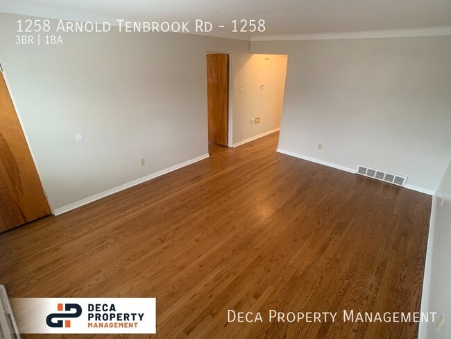 Foto del edificio - 3 Bedroom Duplex