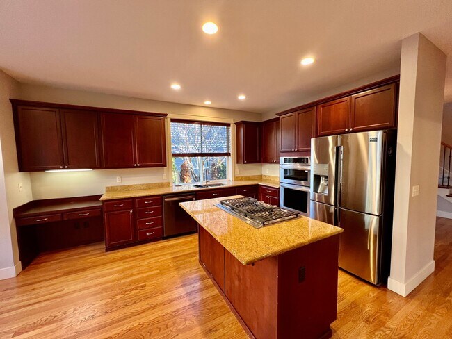 Foto del edificio - Spacious Mukilteo Home