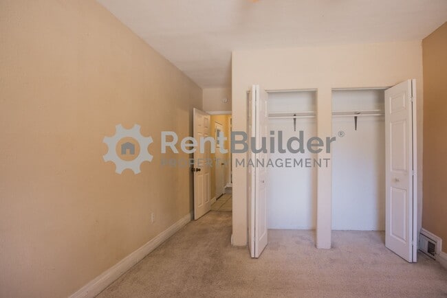 Building Photo - CALL US TODAY AT (505) 808-6467 TO SCHEDUL...