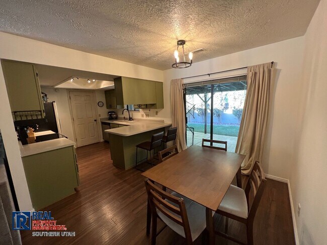 Foto del edificio - 2 Bed in Santa Clara